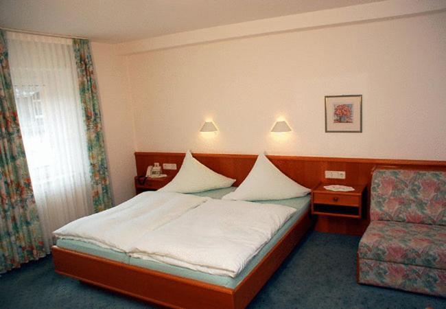 Gasthaus Merkel Hotel Bad Berneck im Fichtelgebirge Szoba fotó
